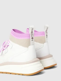 Marc Cain Bags & Shoes Sneaker Mit Label-Detail - Lavendel -Modegeschäft Für Damenschuhe 64ol2j1h950l0liia5334hi39t0ksjicap354cal9d2kkjif9h43aeal9t54khq275354him759kqcam693m8e9kchj30dpi6oo3ad9k61hj2o9j6hi36dhocksjcc9ncgsm2do