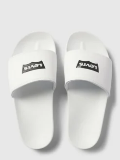 Levi’s® Acc. Slides Mit Label-Print Modell 'JUNE BATWING' - Weiß 7 Levi’s® Acc. Slides Mit Label-Print Modell 'JUNE BATWING' - Weiß -Modegeschäft Für Damenschuhe 68rjej26ad230dik95akue279p4kie2h6155ali68d148ghi8oqkghpk9d2kck1makskaki194s32gag8l3jidj16hj34cj160om8dpk6os3eoj274sjec336kq38c1g71gjec8