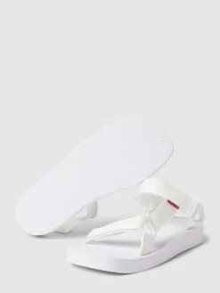 Levi’s® Acc. Sandalen Mit Label-Detail Modell 'CADYS' - Weiß -Modegeschäft Für Damenschuhe 68sjahag89254gik9h1ksgqj6t33egqc991keiam9d5j0lila8r34jhia0o56kq5695l8c9h9h7jccq36l3jce9jc8s34c1p6or6ap1k6comco9h64rj0cj66oq62pb170p3cog