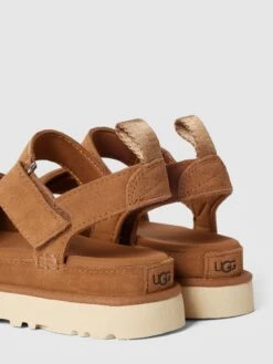 UGG Sandalen Mit Klettverschluss Modell 'GOLDENSTAR' - Cognac -Modegeschäft Für Damenschuhe 69156c2j8l94mda891ak4jpk69956die9h4l8kqa8t7jicib6l4kgj2e997l2i2e9p3jciib9144oc1l8co6ac1jcoq6ce9h6cq6ad9kc8rj6ob26tgj0e336hj3aohmc4sjad8