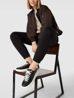 Guess Sneaker Mit Label-Details - Schwarz