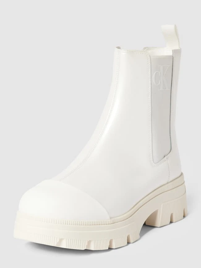 Calvin Klein Jeans Chelsea Boots In Lack-Optik - Weiß 2 Calvin Klein Jeans Chelsea Boots In Lack-Optik - Weiß – Bild 2
