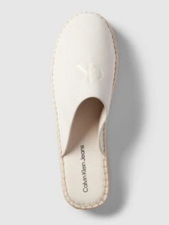 Calvin Klein Jeans Mules Aus Leder Mit Plateausohle Modell 'ROPE' - Weiß -Modegeschäft Für Damenschuhe 6h652j1pa13j6cq78p6jij2k6d64qk1n8t5kica59cojak2b8sql6h1o6ork4gi36183ehhl6op30c9h74o34phn6sr6ceb364p38phk74r64oj66csj2oph6so3gdpoc8s62do