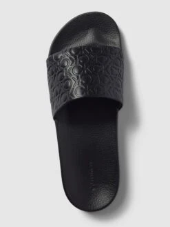 Calvin Klein Underwear Slides Mit Allover-Muster Aus Monogrammen Modell 'POOL' - Schwarz -Modegeschäft Für Damenschuhe 6t84agqg9t63gh228d5kccq17115al1kal958ihn70qkoh2k6oq4ajii9583cjiaal238iq59pa56dqj713j0e33c4pm4dr5c4q30chkc5j30oj474sjcd9k64o3eeb16gq32co