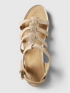 Geox Sandalen In Schimmernder Optik Modell 'VEGA' - Sand -Modegeschäft Für Damenschuhe 70skokab64rjeeah916l2ji58p5kmdqja8rl0jpo8l3l2l256os4mgq39so3ic2j911l2ghmadb3eiqa64o68cpg68om4oj3c4pm8p9k6kpj6o9nc8q3ec1g6ph34dpi74r66dg