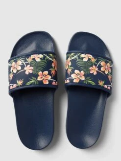 Roxy Slides Mit Floralem Print 'SLIPPY' - Marineblau -Modegeschäft Für Damenschuhe 71146j2fa0o30ci68h6l4kqe8h646gq7al152j2i9pa32ii8957kuja4956jccim6oq3ida9a553ghi974o38dplcpgjedb2c8r6acpkc8qj0ohkccomce9h6sr6cphn64q30c8