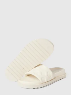 Guess Slides Mit Label-Print Modell 'FABETZA' - Offwhite -Modegeschäft Für Damenschuhe 713k8jiha544uj239p156ipk756l4d9ka4rkodqi6d84skak9h6kmgqa696j2khm8d3jgdih9h53ai9na93j6dpl60pm4dhi6cs3ap1k74r34e1jcdj3gd356li6ae1h6tim8pg