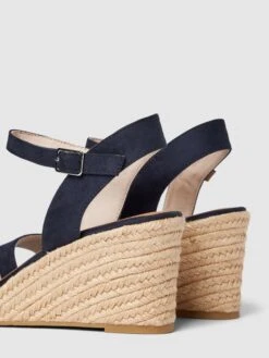 Tamaris Wedges Mit Dornschließe - Dunkelblau 7 Tamaris Wedges Mit Dornschließe - Dunkelblau -Modegeschäft Für Damenschuhe 754l2di668rkicikagpj8c2f8db4mkii9h2jeh1g613j2dq76p54iiahad6jeeaf9tb4oiilaha44higa13j4p1j61ijccpgclgj4opk6oojaeb269h30c35ckr34d9i68rj6og