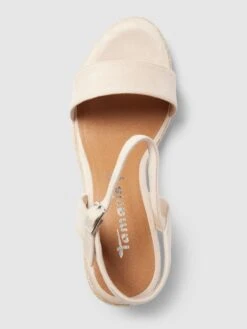 Tamaris Wedges Mit Dornschließe - Sand 7 Tamaris Wedges Mit Dornschließe - Sand -Modegeschäft Für Damenschuhe 84r50di9a0plalak8l1jihhma1544jag9d9l0l2299838hqf8gpkcdpla1656gq26h3j8gqj6oqj0ci1893j0dhh6pi38dj4cdhj2d9kcgomae9i61gm6ohkcpgmaob568sj6d8
