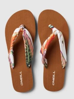 ONeill Zehentrenner Mit Label-Detail Modell 'DITSY SUN BLOOM™' - Beige -Modegeschäft Für Damenschuhe 85a38hhk8974qhpj690j6hifakpkuk1h9gqjekhh6t830lah90skecq7853k2l1na8p50e1m74r32khj9p3j8cr66gomcc9i6os30ohk6sp3gob36phj6eb26cp66d9h6opjaco