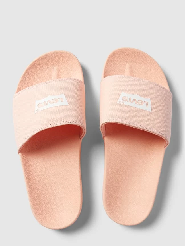 Levi’s® Acc. Slides Mit Label-Print Modell 'JUNE' - Lachs 3 Levi’s® Acc. Slides Mit Label-Print Modell 'JUNE' - Lachs – Bild 3