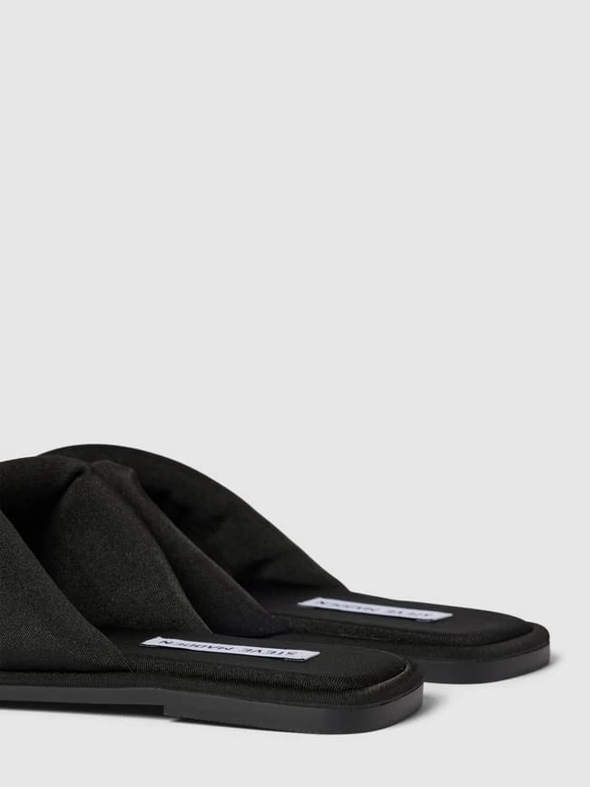 Steve Madden Pantoletten Mit Breiten Riemen Modell 'DIXIE' - Schwarz 3 Steve Madden Pantoletten Mit Breiten Riemen Modell 'DIXIE' - Schwarz – Bild 3