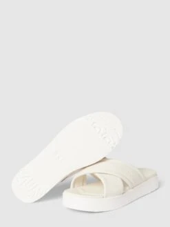 UGG Slides Mit Gekreuzten Riemen Modell 'ZAYNE' - Weiß -Modegeschäft Für Damenschuhe 8d14kji7a8q4ski9a98jijadapb4cdi974okggq570oj8g9i6d7kscic88p34dqmal8kkh1n88ojela58p3j4phjchj68eb1cos68d1k65gm2o9nc8rjcc9o60sjcc1j6sqm2d0