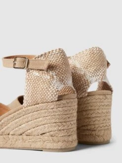 Castañer Wedges Mit Dornschließe Modell 'CAROL' - Sand -Modegeschäft Für Damenschuhe 8d44uc24apb3gia8aor3ecak8so5ch9l71ajadih6p84ec9p757kkj26a0rl6jij891kcl23615k6c228oo66c1k64r6cd9pc9ij4ohkcorjae9m6dhm2p1pcgsjgd336kqjapg