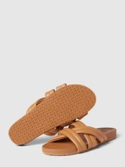 Billabong Pantoletten Mit Breiten Riemen Modell 'SERENA' - Hellbraun -Modegeschäft Für Damenschuhe 8dajah218d2kqci2a574sc226cr4ud2m8l93gdie755kogq58h356kid691kal2ial9kud2e98okkj2la0o36db368o6cohm6sp62o9k6kom8ob6c4sjcopo68sj2p9h60smcp0