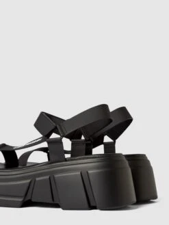 Steve Madden Sandalen Mit Label-Detail Modell 'ASSERTIVE' - Schwarz -Modegeschäft Für Damenschuhe 8kq4cgaf610kckq8a5734k9p8h8jgkij9h4j8dq86t54kl1g612k2iqj8h35akppacok8gqd65al0l248p3j2cppc9j3ic9nc4p3io9kcph6cohj64sj4e9i71i6aohl6soj4co