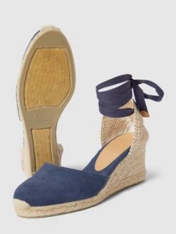 Castañer Wedges Mit Schnürverschluss Modell 'CARINA' - Marineblau -Modegeschäft Für Damenschuhe 8p74sdpg6l74mi1o6594ojq89gq58h256gqkocia9d65cea46p4l4e1i8d942chh95a44dq99h6kgk2284o6cp1m6gpm2cj568q6ae1k60rm8e9k6cp34d32c8rj8oho60q38c8