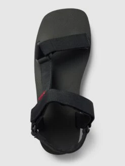 Levi’s® Acc. Sandalen Mit Label-Detail Modell 'CADYS' - Schwarz -Modegeschäft Für Damenschuhe 8srl4ki664o3ekql68pkikhk894l0j2j9934shq264p4scaha1aj4h259p256gaf614j8iql6h5jel9l94o3ap34coo66c1o68p32d9k69j32e1j6limap366srj8p1i71j3ec8