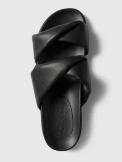 Only Pantoletten In Two-Tone-Machart - Schwarz 8 Only Pantoletten In Two-Tone-Machart - Schwarz -Modegeschäft Für Damenschuhe 8tb4shqm6cr50kaf9p556ci46l4j6ia6ad436gq2a8pjek218944acqg9t8kck9l8t2kqcqf9h44ki27753j6e1gcpgj2cr160s68dpk70pmco9p60oj0e9n69gm6ob365ijipg