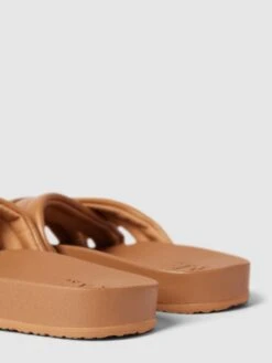 Billabong Pantoletten Mit Breiten Riemen Modell 'SERENA' - Hellbraun -Modegeschäft Für Damenschuhe 90qjij1m6l95cgaga515aja37124ekai89236hibalakgl9ial14mc2i6t8kqhpp9544eci299556h2j94o32p1i6gq36opmccrm8ohkc8qj0eb364sm4p9g6osj8phn70qmado