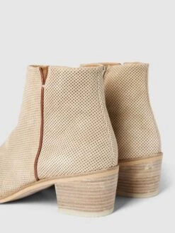 ALPE Stiefeletten Mit Strukturmuster - Sand -Modegeschäft Für Damenschuhe 919jagil9ssj8hi1859kek296h4jcipg694jaeaj6l64oeala8pj8c9n9co54k289p4kakqf65636hae853j4or2chgj4e1lcksj6e1kcks6ae9p6gqj6o9g70p64eb264qjed8