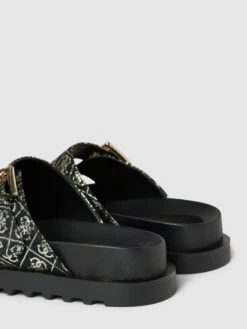 Guess Pantoletten Mit Zierkette Modell 'FATEMA' - Schwarz -Modegeschäft Für Damenschuhe 98q4skak9grkigabah536gpj9p23ik2e70oj0d2198s5ajqg856jaiag89552ghn6l554c1kagq3ie28953jco9nccs6adj3c8r6cd9k69j68e9hc4rjed1o6pgm8phic9j30e8
