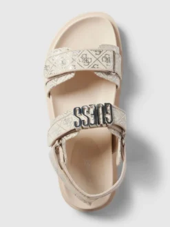 Guess Sandalen Mit Label-Print Modell 'FABELIS' - Beige -Modegeschäft Für Damenschuhe 9p9k6jho6lal0gija17k8jho6p14kkpl8gp3acii91238k2hahb4oeag6d356cae9t24sl2f9p9l4kam8go3acb2ccqm6c9gc8s3gp9k6hhjce3260om6c9p69hj6db375h30c8