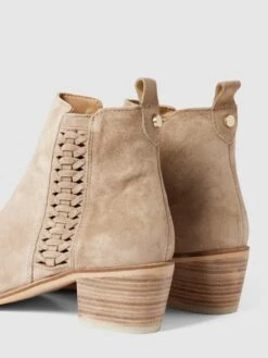ALPE Stiefeletten Mit Zierbesatz - Sand -Modegeschäft Für Damenschuhe a0r4gjad8sqkol2ka54kec9laosjchae8p4kmeak9t2j0lag7114achg6ko36gad8l558e9ma973ecq46co3ep1h6ss3ecplcgpmap1k6cr3co9o64rj2opkcgr3cdhjcpi3ge0