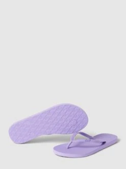 Roxy Zehentrenner Mit Label-Applikation Modell 'VIVA' - Flieder -Modegeschäft Für Damenschuhe a553cihh8os48l2aalaj8iqg9l7jeiaa713j0d23ad9kkja16l83agafad6ksi2gap854kpi64ql8k2l6oo68cphchijec1k6sqjgd1k68q3gob56gq32cpj74s66chpcorm4og
