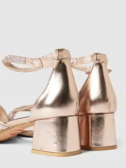 Buffalo Sandaletten Mit Paillettenbesatz Modell 'LILLY' - ROSE GOLD -Modegeschäft Für Damenschuhe a8p44la19p2l2gpj8h5koiq2ad7kmkhg94s4iiq49t1kiea190r4uiq769a4uj1h91242kho6963ehpl6t3jae9l6sp6copo71j62d1kc5gmaeb2cli64o9gc9hj6dhn6os6ac0