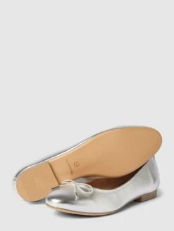 Tamaris Ballerinas Mit Flachem Absatz - Silber -Modegeschäft Für Damenschuhe a90kmgq46584kdqg951kok9k710kukaa759kke1oa5156di29tajehab8p132iab8d448lij8d2kqjq18so3cphic9gjep1lcdi38cpk69gj0e34cgp3idpp75h3aphn68pmcp0