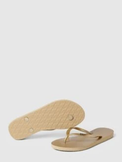 Roxy Zehentrenner Mit Label-Applikation Modell 'VIVA' - Gold 6 Roxy Zehentrenner Mit Label-Applikation Modell 'VIVA' - Gold -Modegeschäft Für Damenschuhe al0kud9j94qkiiamagsj6kph95954hqj9943ijae8953gjhh6ksj4ki5ap53agih6ha42gq46l552j2e6so3gp9gc8oj2e35clhjicpk6go30o9j6ko38e32c4q32c9pc9h3ao8