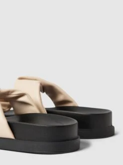 Only Pantoletten In Two-Tone-Machart - Beige -Modegeschäft Für Damenschuhe al5kqlam9h6lchib7544ej1m88q4ahq8a51k6gii75al4c2g6h1j6l24apa4ce2k8cr48jhgaopl8c9k74o3idr26hh30p9occoj0c9kcco3ceb26os3idr260r3go9n71hm2o8