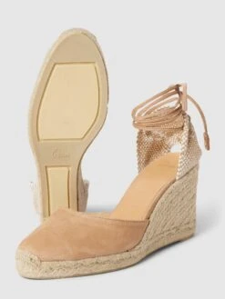 Castañer Wedges Mit Schnürverschluss Modell 'CARINA' - Camel -Modegeschäft Für Damenschuhe ap5j2li76h14cli46la4ggqjal43ghijah238cqcala4ih2788qkgdq989b3ce9g9h53cdppagr32i1oa4o3ee31cgoj8d1n6ko3edpk6ksjaob16or68c1p6phj6phgcoo34p8