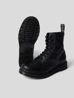 Dr. Martens Dr.Martens Schnürboots Mit Label-Details - Schwarz -Modegeschäft Für Damenschuhe apa4uhi660okoj2e8p64mjhjah8l8cqj9t84ikqh90o30d2f717jgkql9gsj8i28aoo36j22ap4lchi560o30phi60r3ccr168s30c1kc9ij6oj360q36opp69gjcopk70rjcp8