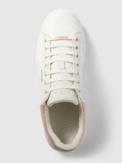 Guess Sneaker Mit Label-Print Modell 'VIBO' - Weiß -Modegeschäft Für Damenschuhe apb42gam9p84mla96p8lah25ah4jee2l68pjggqd71b4mjpoa0o3cjah9p53gea36paj0eai65438d1j64o6cc1kcos38d1n6ksm6e1k61i62o9i6li36ohlc8pjac9j6oom8dg